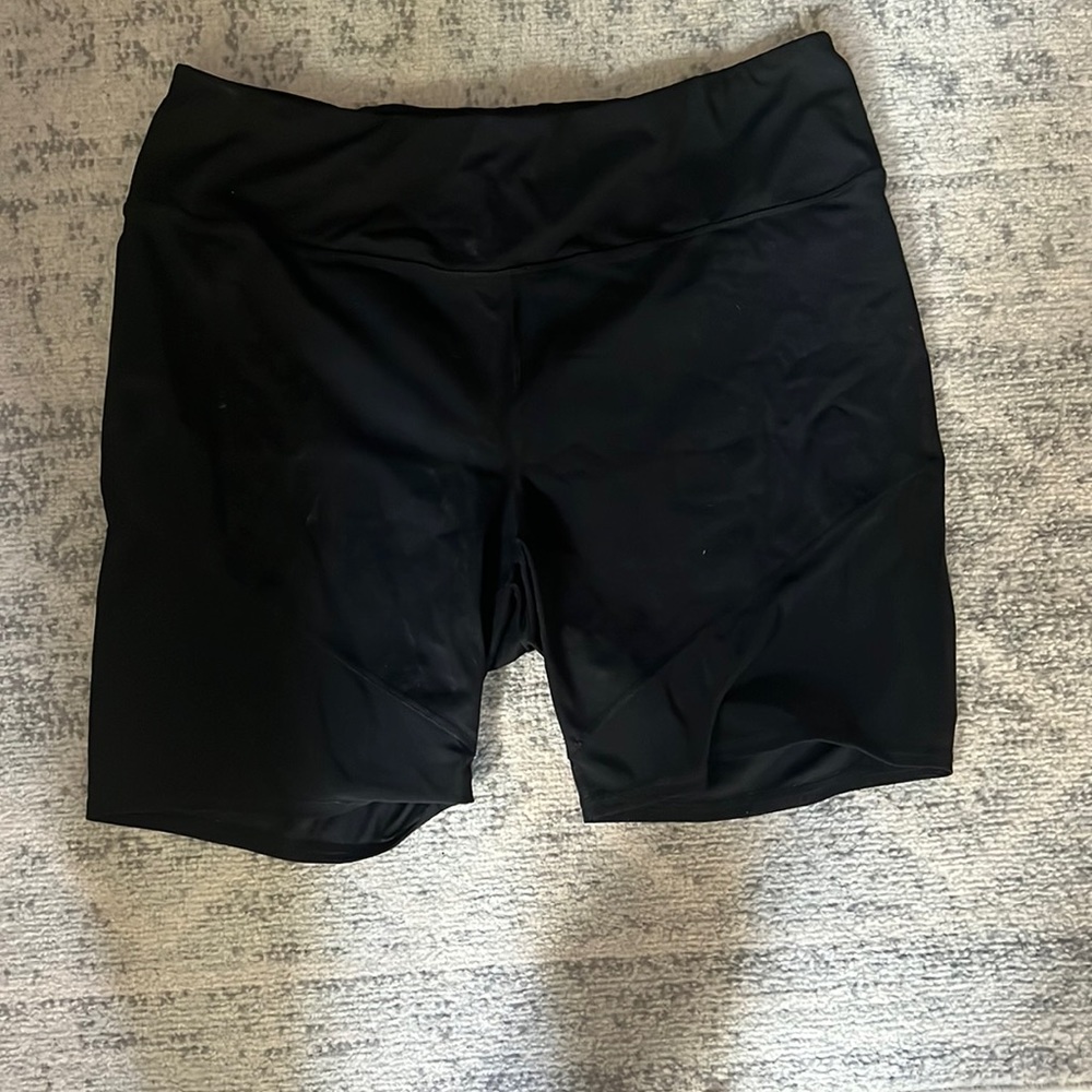 Torrid active wear shorts black size 3X